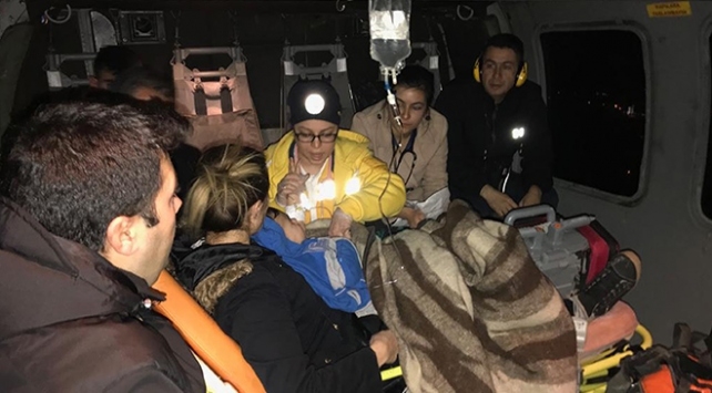 Metal para yutan çocuk helikopterle hastaneye ulaştırıldı