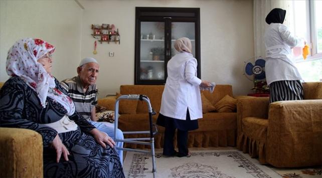 Türkiye'de 517 bin kişiye evde bakım hizmeti veriliyor