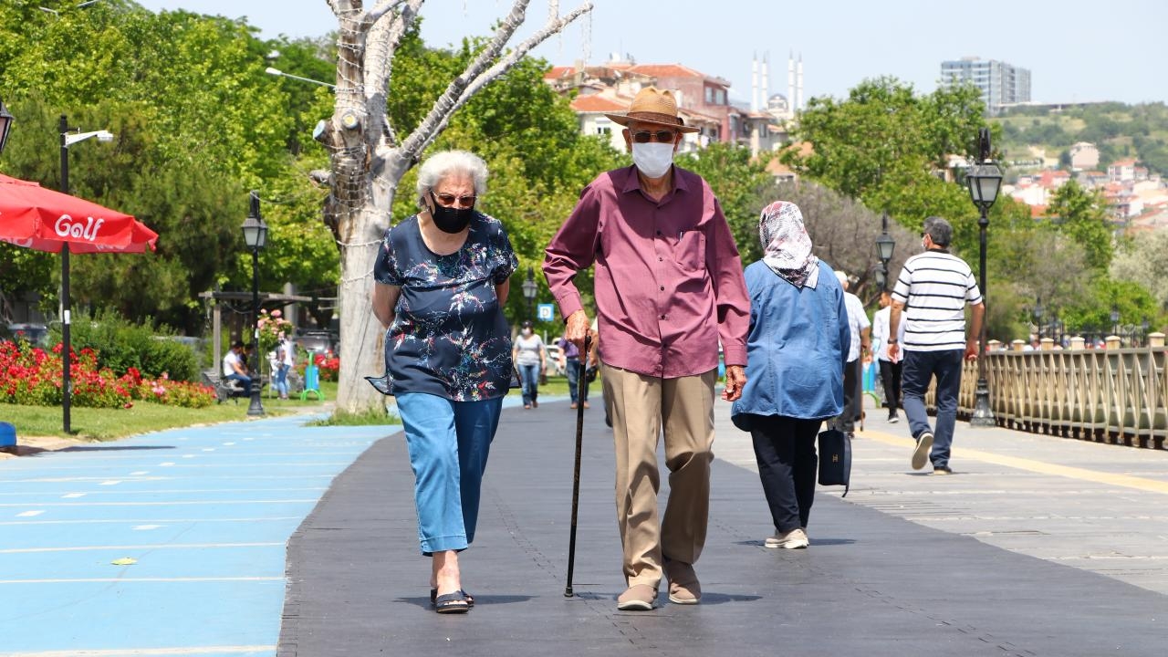 65 yaş ve üstü için hareket zamanı: Hangi egzersizler öneriliyor?