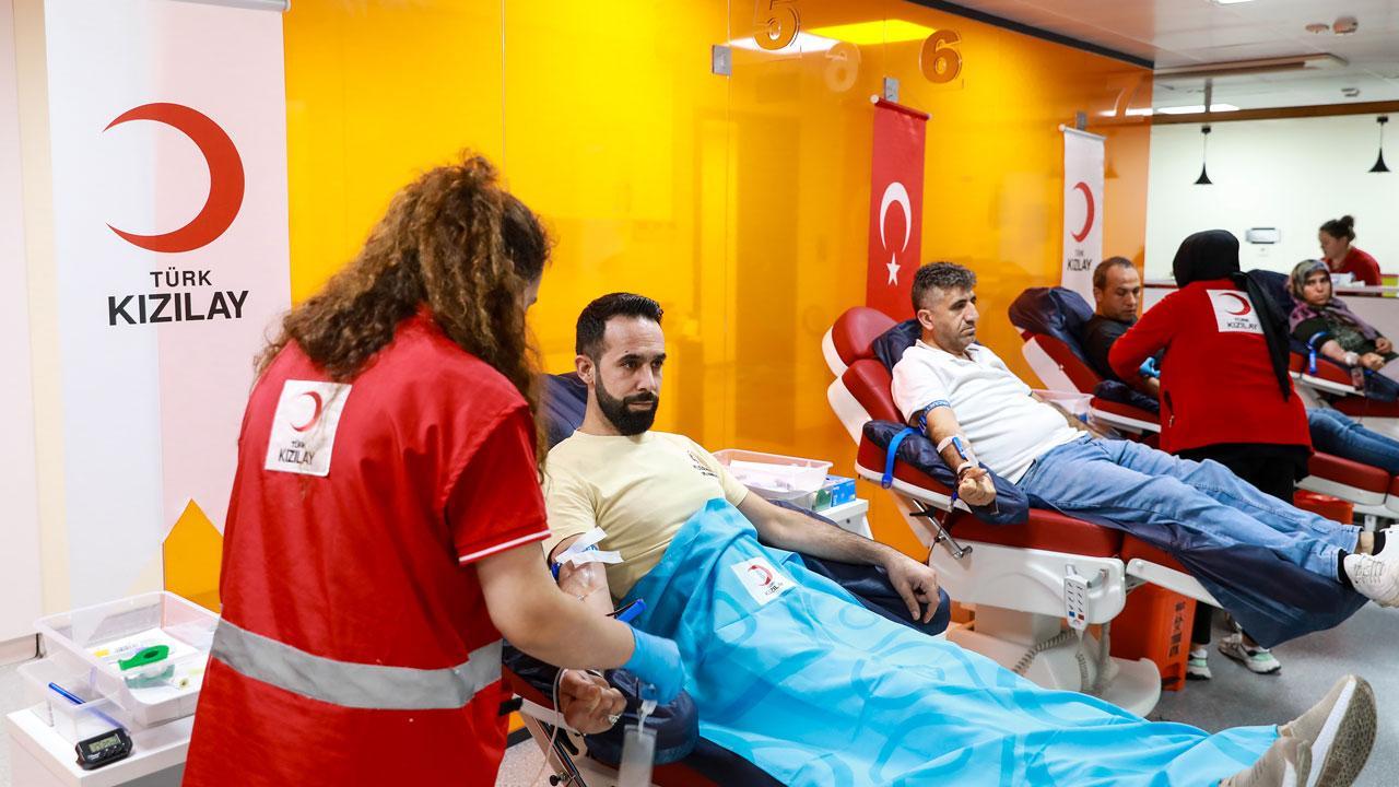 Kızılay’a yılın başından bu yana 2,2 milyon ünite kan bağışı yapıldı