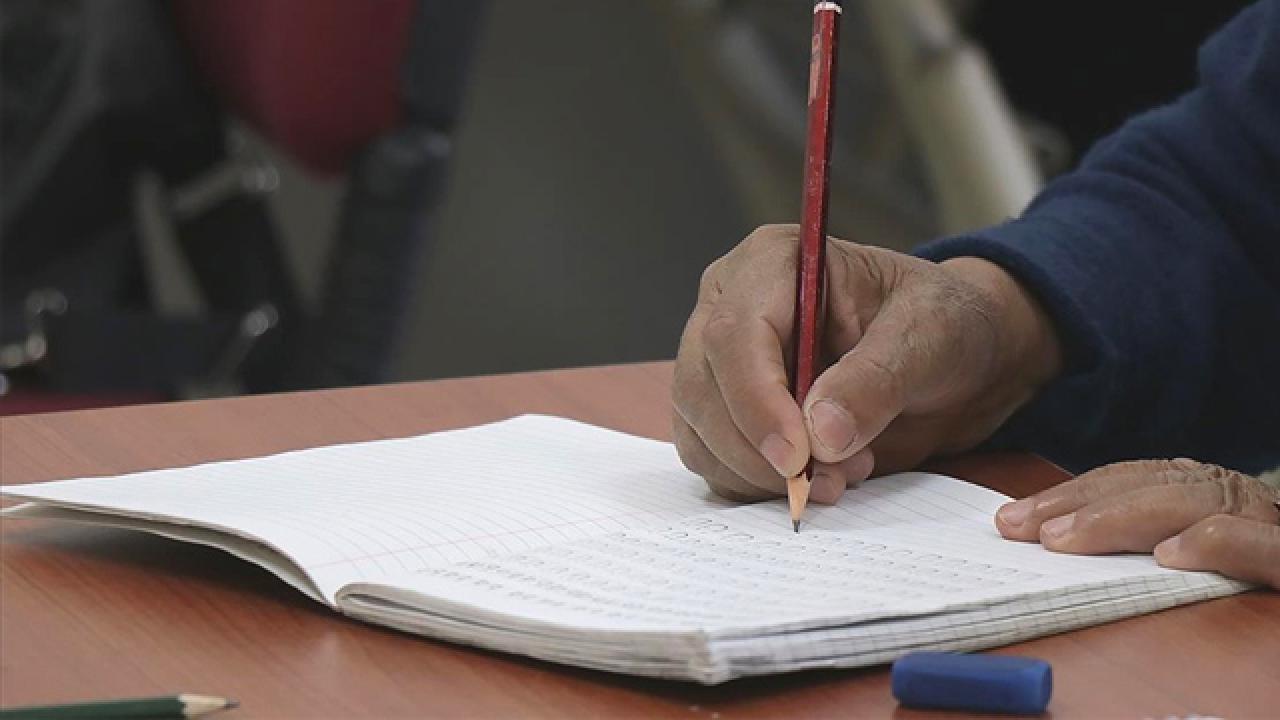 Okuma ve yazma demans riskini yaklaşık yüzde 40 azaltıyor