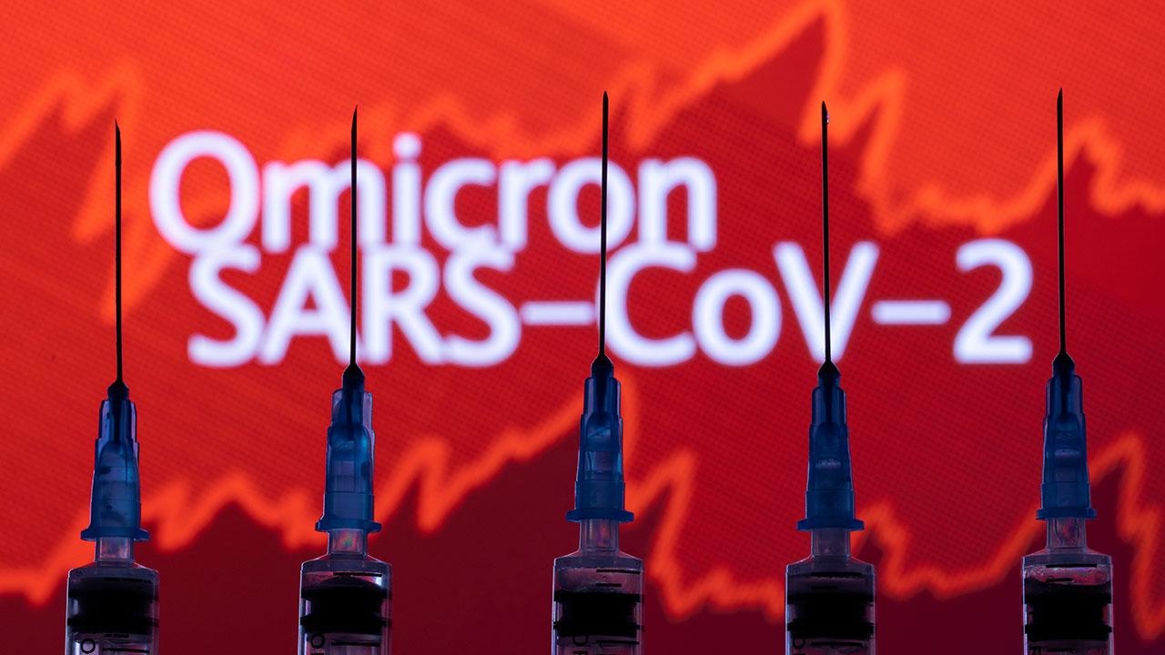 Omicron, koronavirüsü bitirecek varyantı olabilir mi?