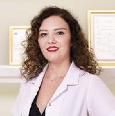 Uzm.Dr. Ebru Kaya Dermatoloji Uzmanı