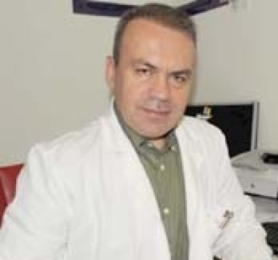 Prof.Dr. İzzet Tandoğan Kardiyoloji Uzmanı
